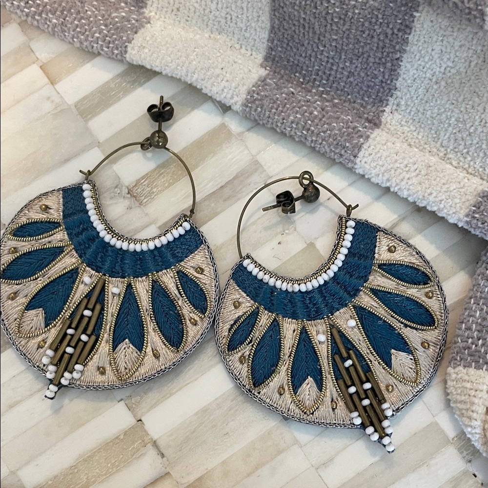 Nahua Bohemian Blue and Gold Jewelry Set - Picture 2 of 6